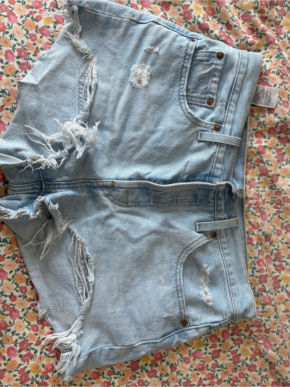 Levi's Light Blue Denim Jeans with Gold Stitching